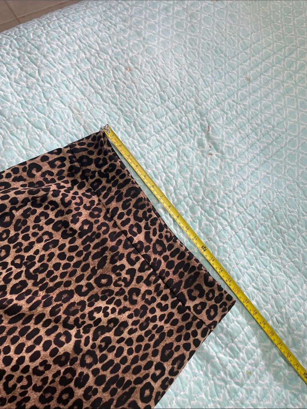 Leopard print drop waste pen, pencil skirt